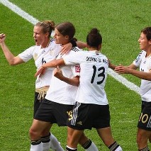 FIFA-Frauen-WM 2011 » Merkel: toller Auftakt der WM! FIFA-Frauen-WM 2011 » Merkel: toller Auftakt der WM!